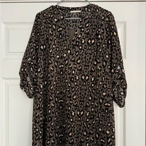 Entro brand printed dress. 3/4 length sleeve